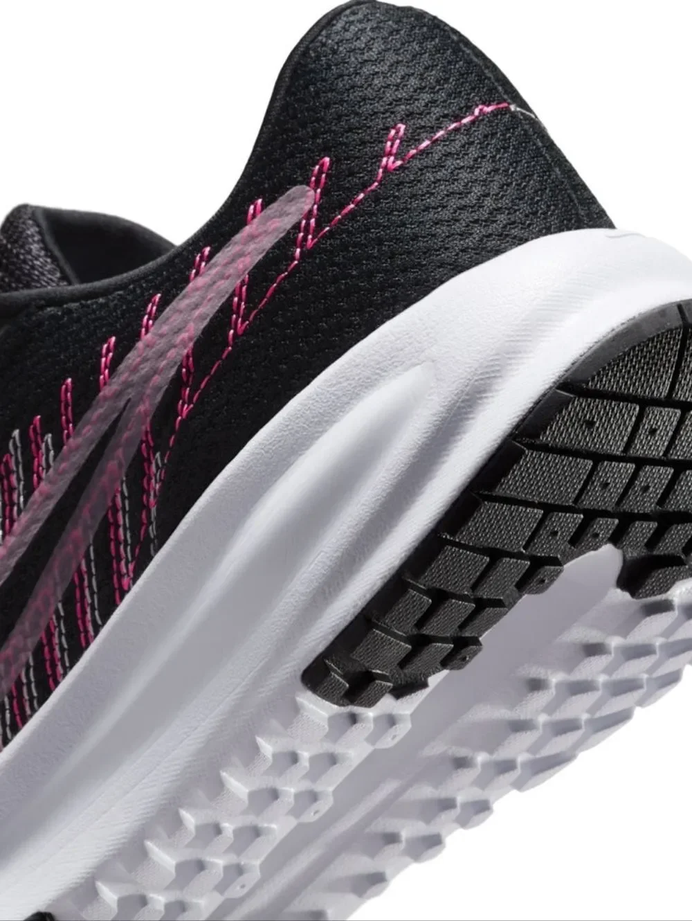 Nike Run Defy